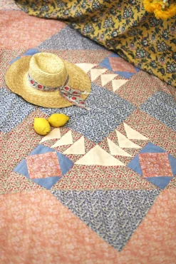 Plaid Aneka