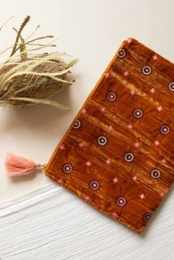 Pochette Domina